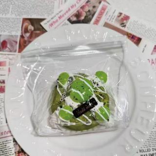 【Cマスカット】SUKEPAプチケーキ スクイーズ
